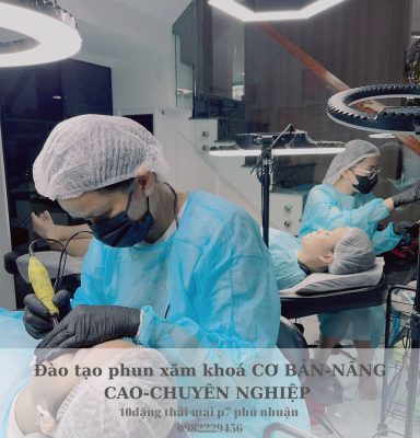 Phun xăm thẩm mỹ với đồ bảo hộ tại Thu Hoai Academy