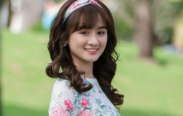 Cô gái xinh đẹp