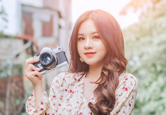 Cô gái xinh đẹp
